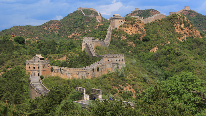 Large towers in the middle section of the Jinshanling Great Wall
